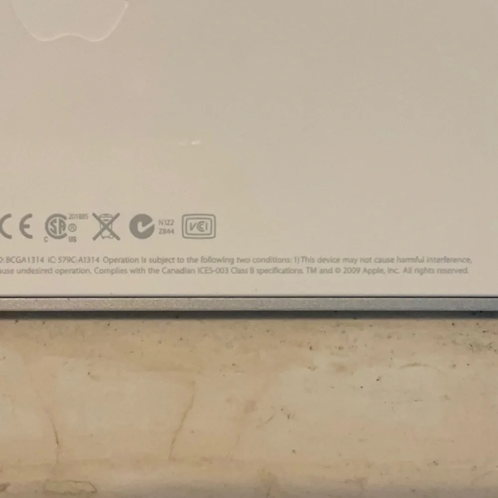 Apple Wireless Keyboard Model A1314 Genuine OEM Authentic